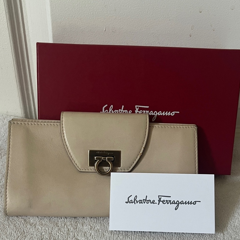 Salvatore Ferragamo Beige Wallet